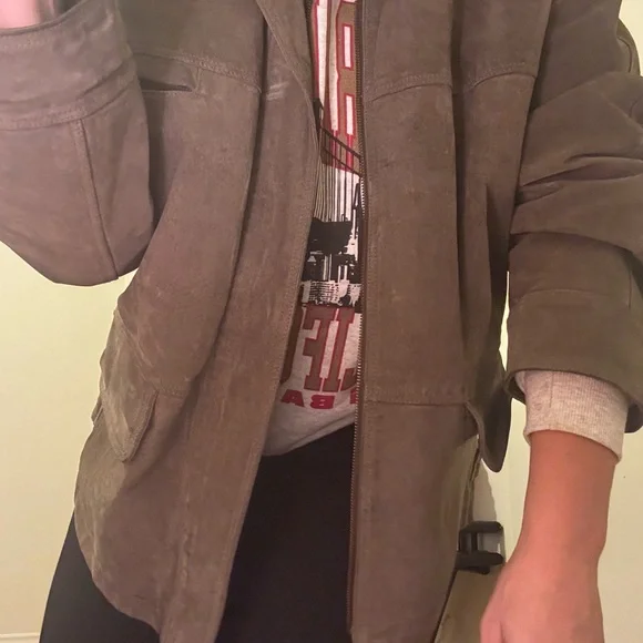 Vintage Men's Brown Suede Jacket - Picture 3 of 7